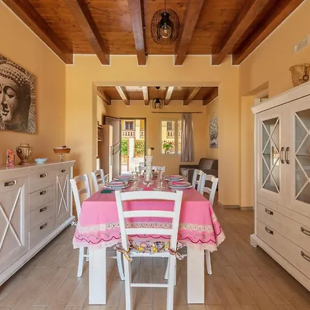 Casa Mare 1 *